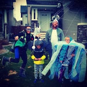 Meet your Posher, Leslie